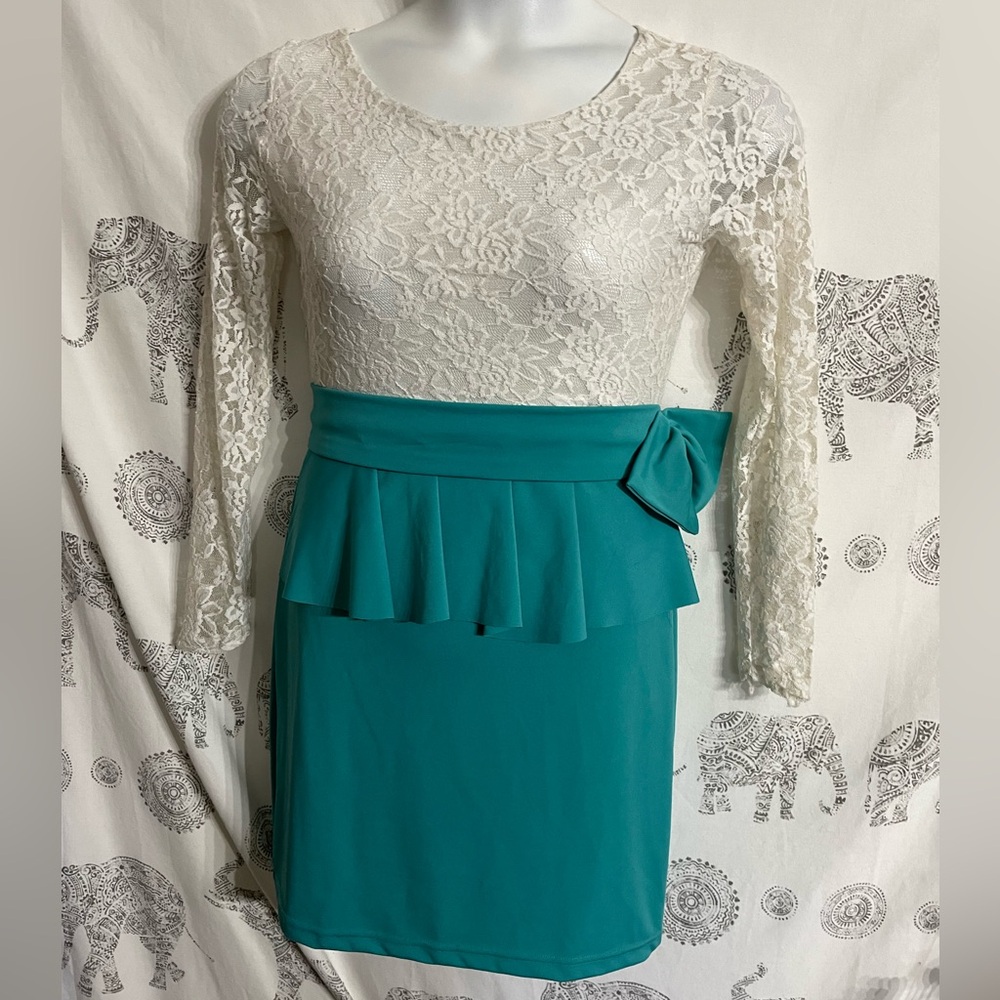 Ladies Medium Style Cream Lace & Teal Retro Style Dress Excellent Condition